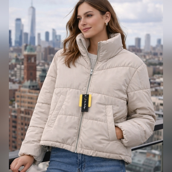 Women's Puffer Beige Jacket various sizes zip - Picture 2 of 10